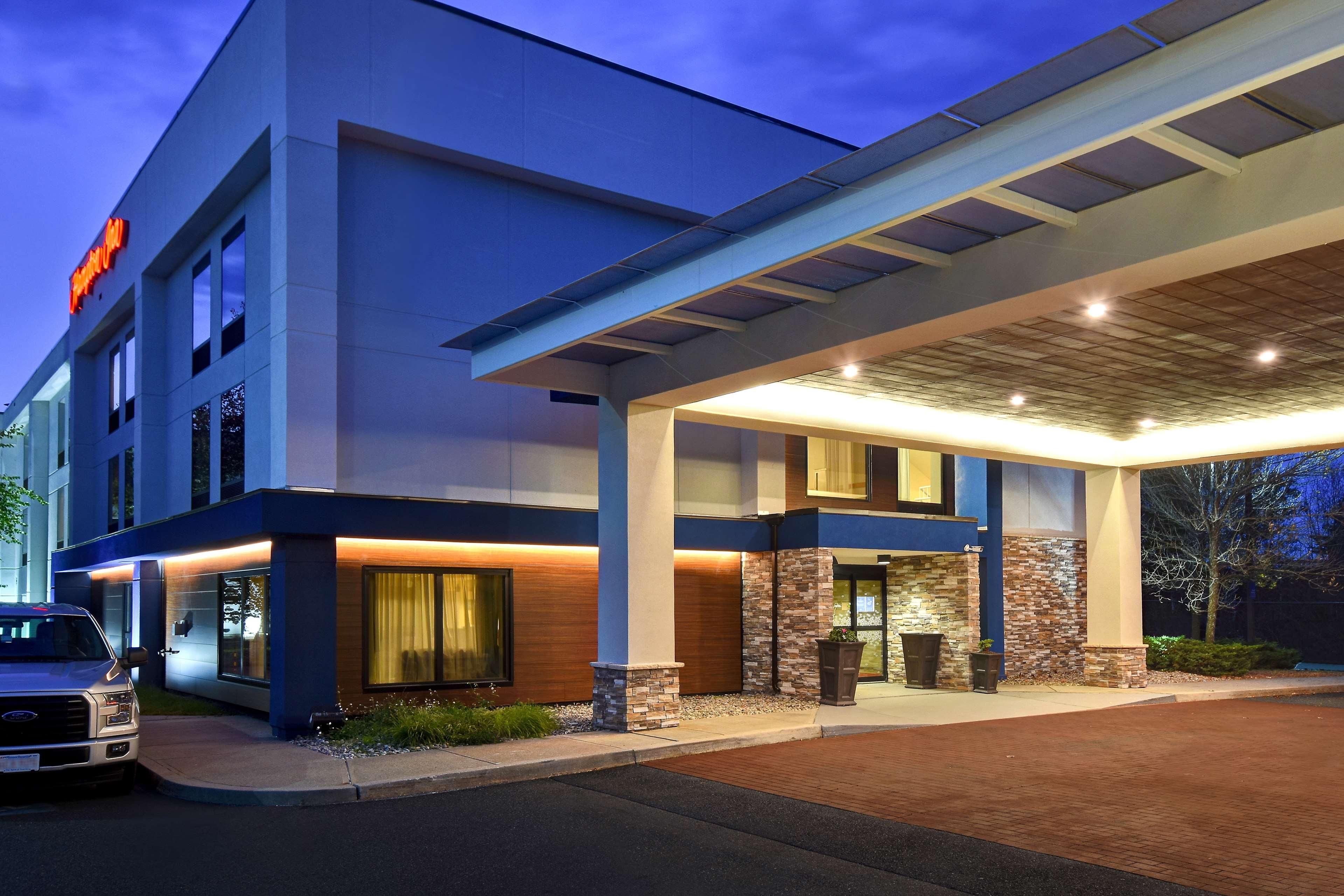 Hampton Inn White River Junction Exterior photo